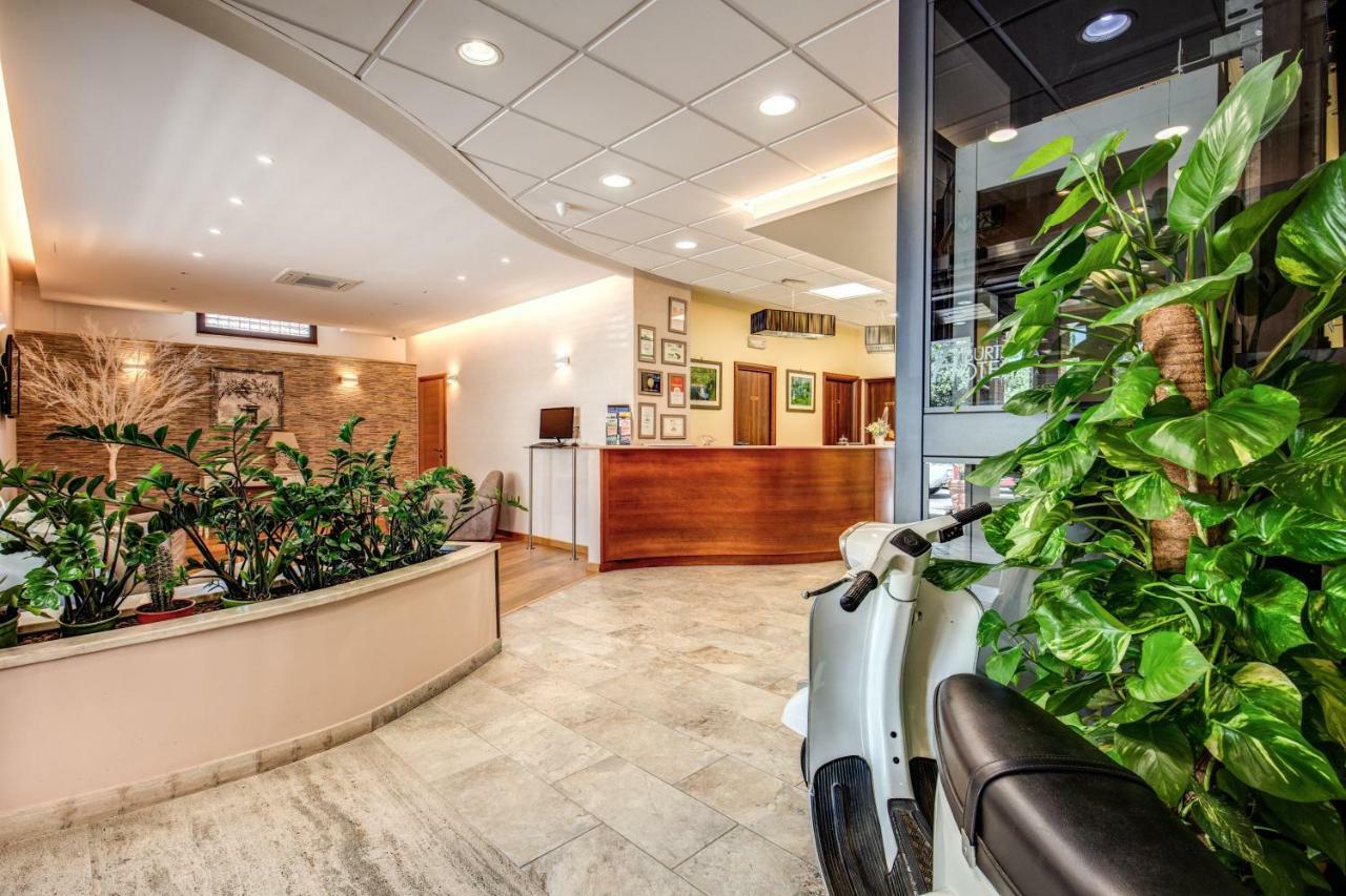 Hotel Roma Tiburtina Metro Eksteriør billede