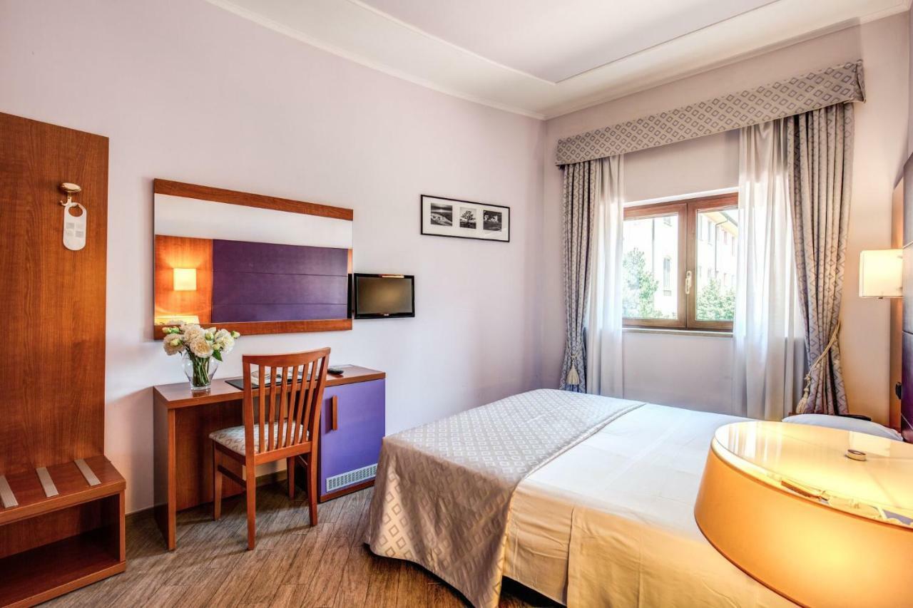Hotel Roma Tiburtina Metro Eksteriør billede